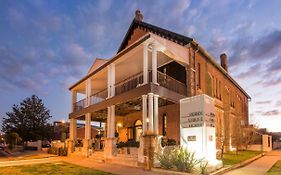 Perry Street Hotel